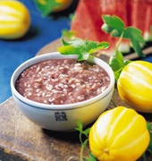 夏日清凉铁食谱：红豆薏米粥